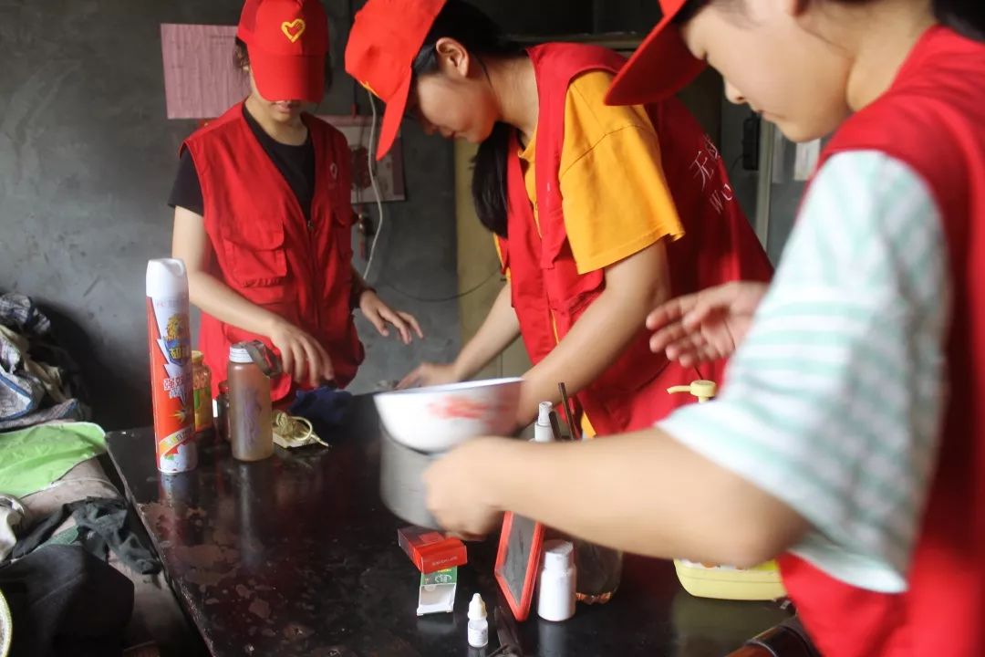 无棣团县委组织青年志愿者开展志愿服务活动