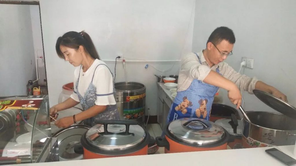 无棣乡村创业青年张景浩用心做好每碗放心面