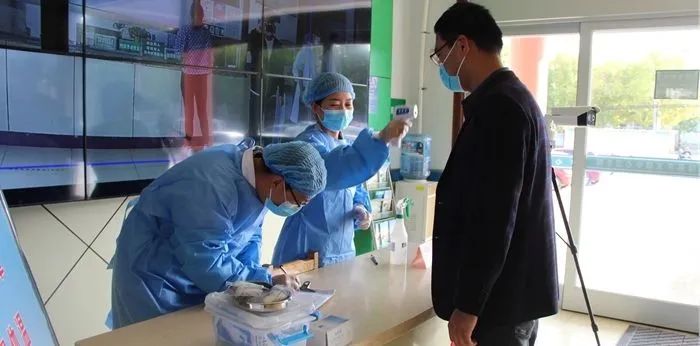 无棣车王镇中心卫生院开展应对秋冬季新型冠状病毒肺炎应急演练