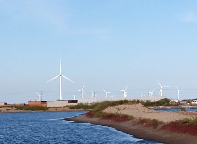 山东滨州无棣华运黄河岛风电场一期49.8兆瓦工程并网发电