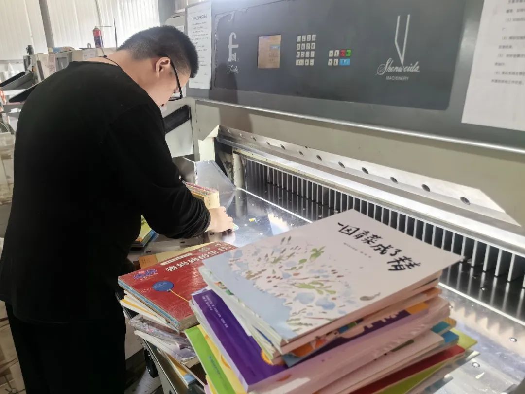 无棣县开展集中销毁侵权盗版及非法出版物活动 无棣县开展集中销毁侵权盗版及非法出版物活动