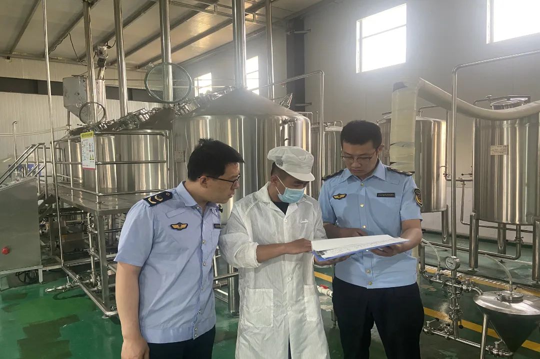 无棣县市场监管局碣石山市场监管所开展酒类生产企业专项检查