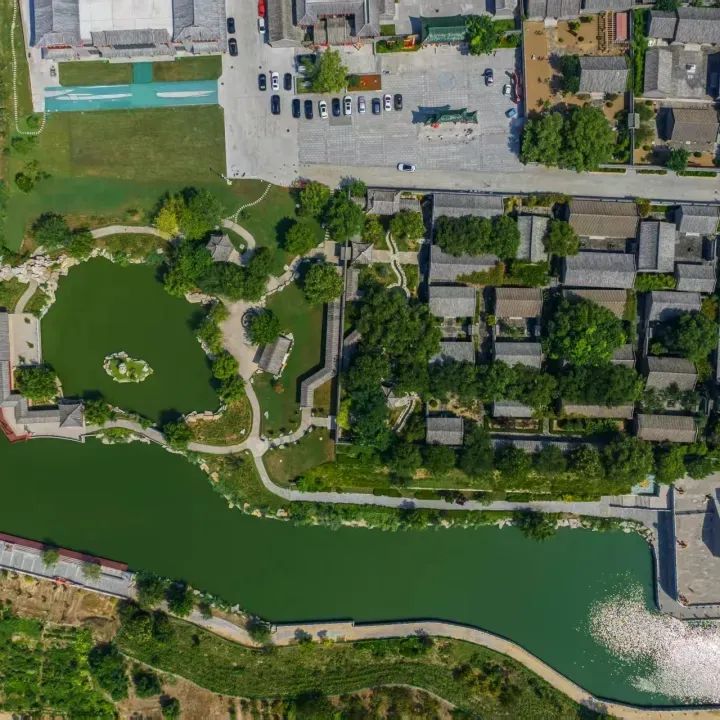 古城若展丹青卷,镜头自有蝶寻香 古城若展丹青卷,镜头自有蝶寻香