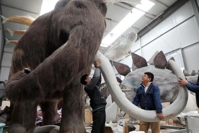 无棣有个“恐龙梦工厂”！设计的“国礼”被赠送给了法国总统！