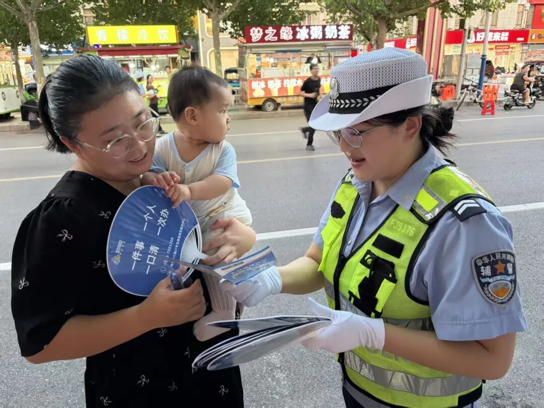 无棣公安交管把服务搬进商圈 无棣公安交管把服务搬进商圈