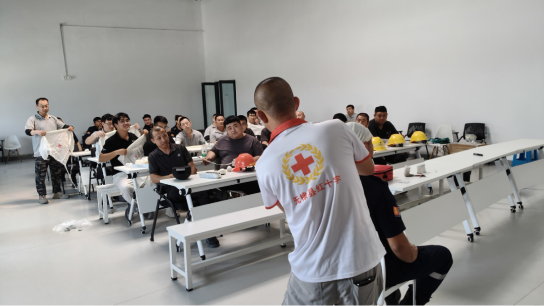 无棣县红十字会走进滨州远宏能源科技有限公司开展应急救护培训 无棣县红十字会走进滨州远宏能源科技有限公司开展应急救护培训